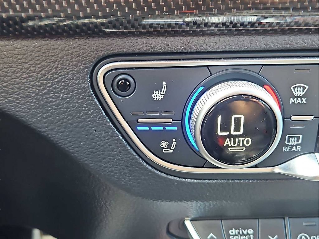 Used 2023 Audi SQ5 Prestige AWD/4WD image 28