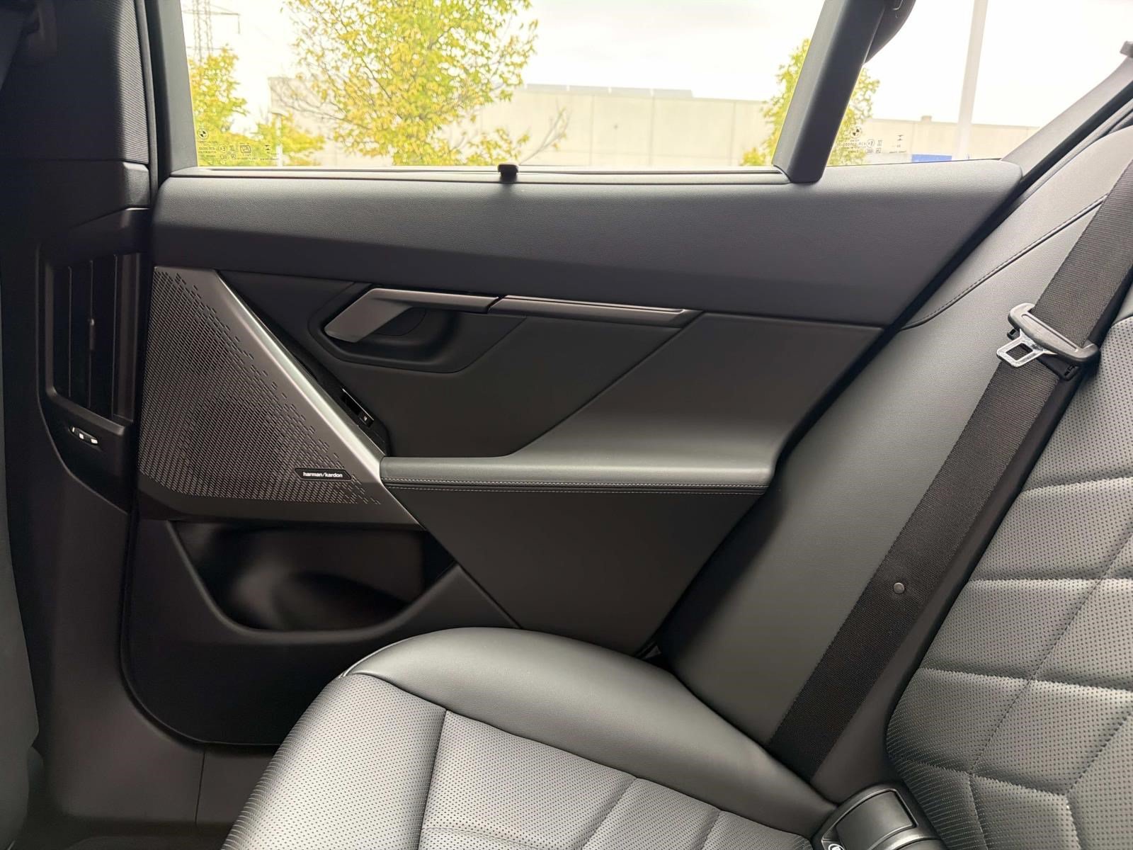 Certified 2027 BMW 540i xDrive AWD/4WD image 27