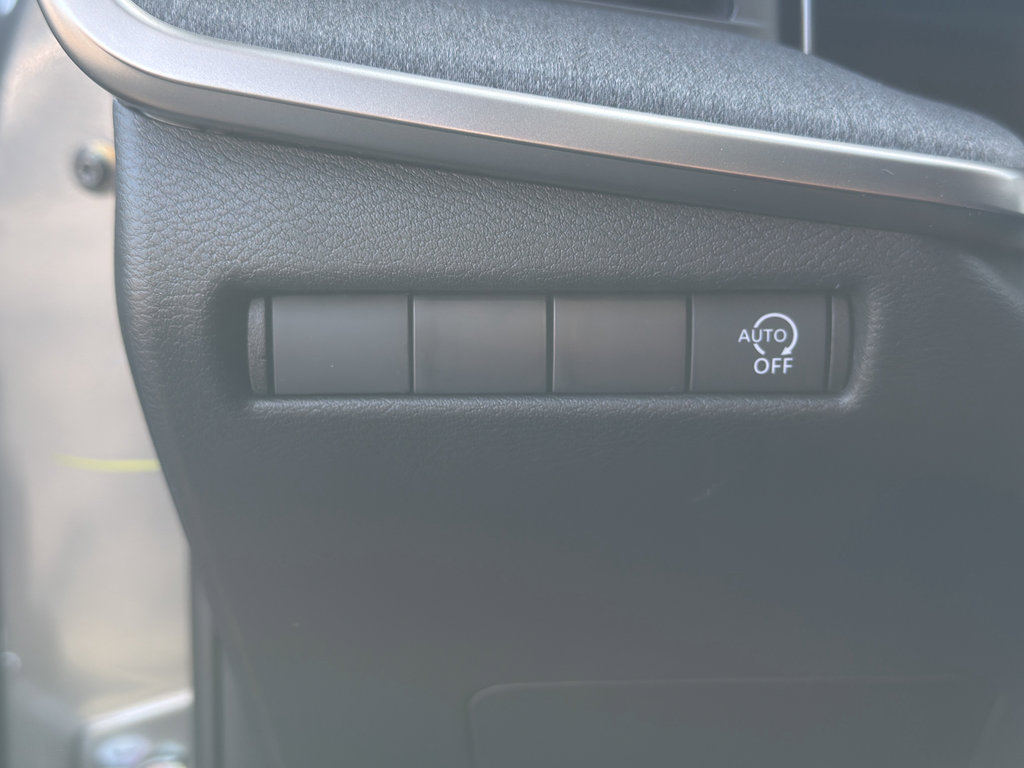 New 2026 Nissan Kicks SV w/ Cold Weather Package image 21