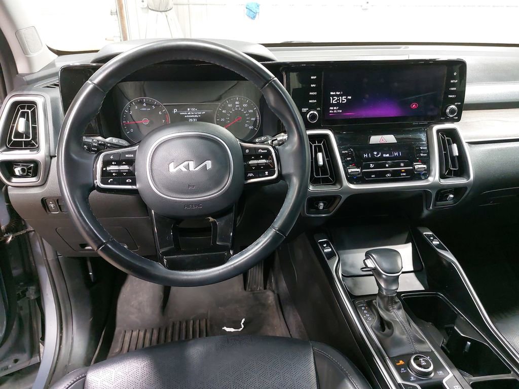 Used 2023 Kia Sorento X-Line EX image 17