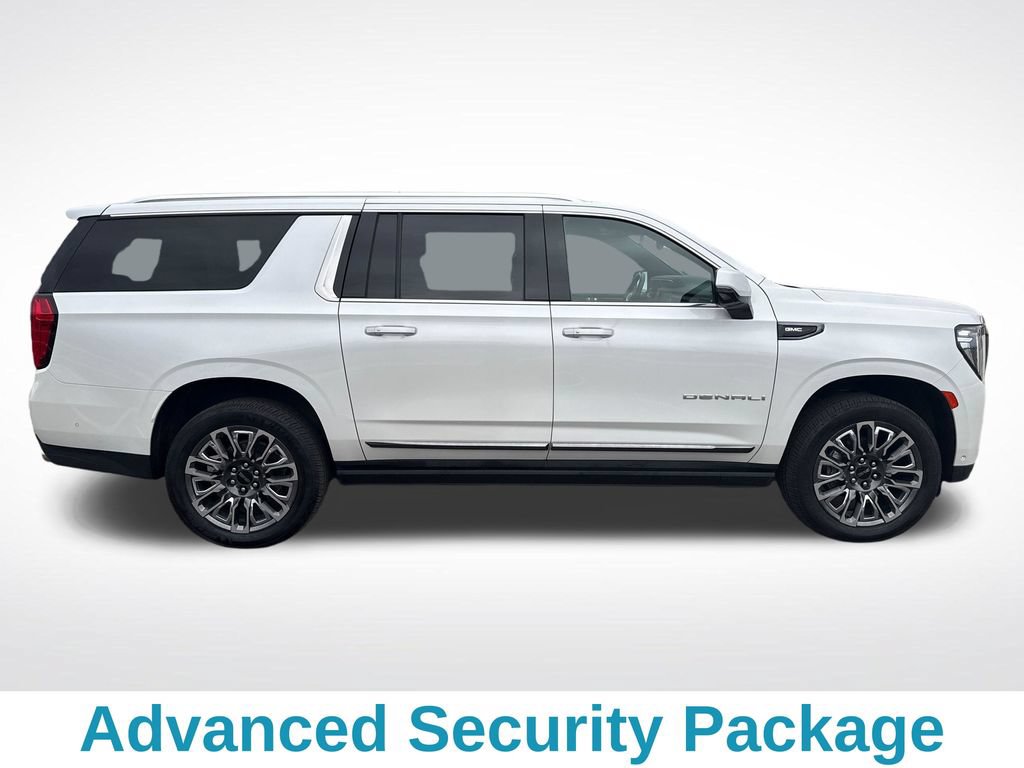 Used 2023 GMC Yukon XL Denali Ultimate AWD/4WD image 6