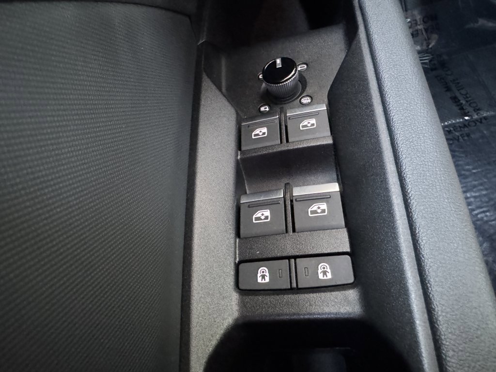 Used 2022 Audi Q4 e-tron Premium Plus w/ Premium Plus image 31