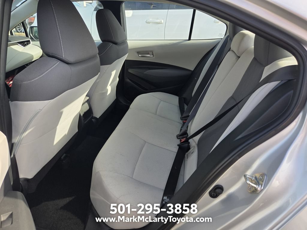 Used 2020 Toyota Corolla LE FWD image 7