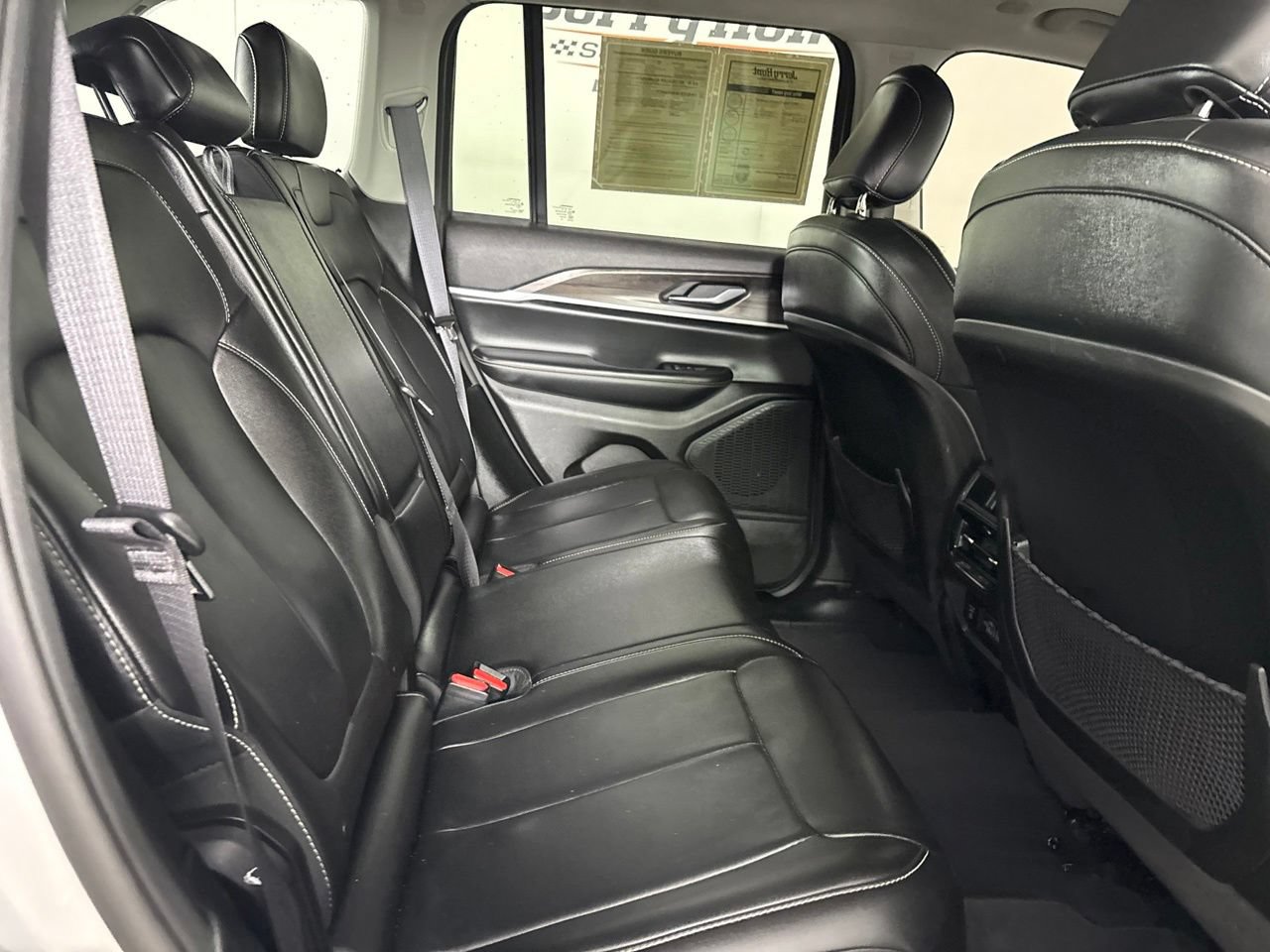 Used 2023 Jeep Grand Cherokee Limited AWD/4WD image 29
