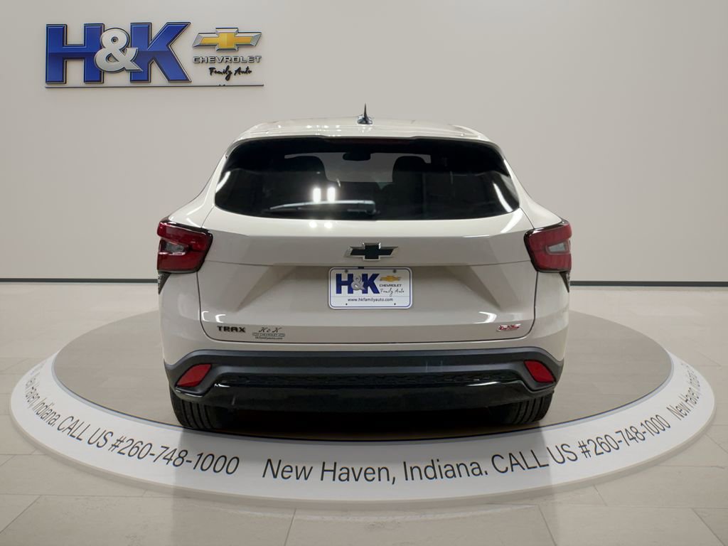 New 2026 Chevrolet Trax RS image 5