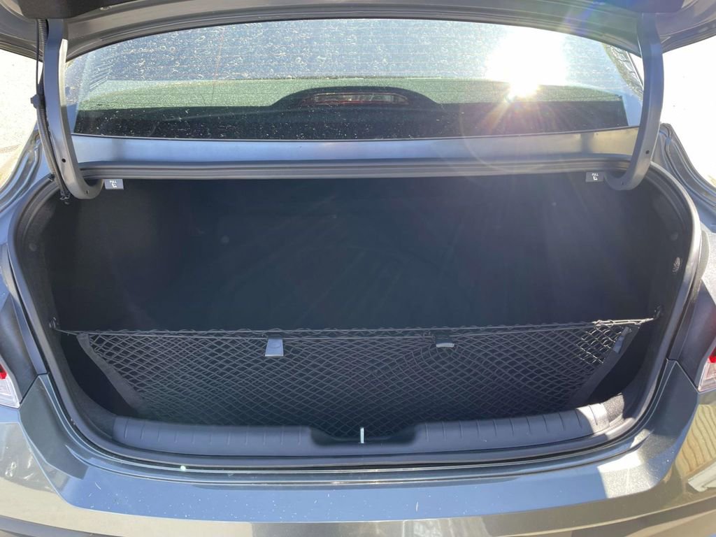 New 2026 Hyundai Elantra Sport image 8