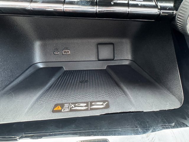 Certified 2025 Chevrolet Traverse RS w/ LPO, Floor Liner Package image 17
