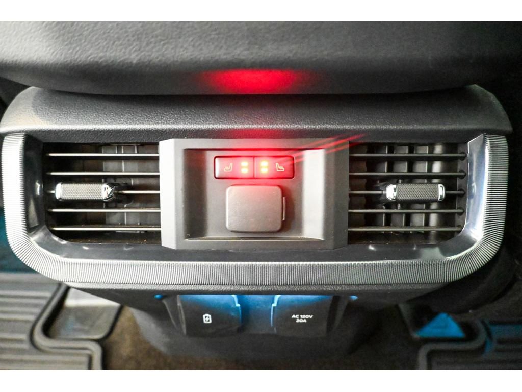 Used 2022 Ford F150 Raptor w/ Raptor 37 Performance Package image 30