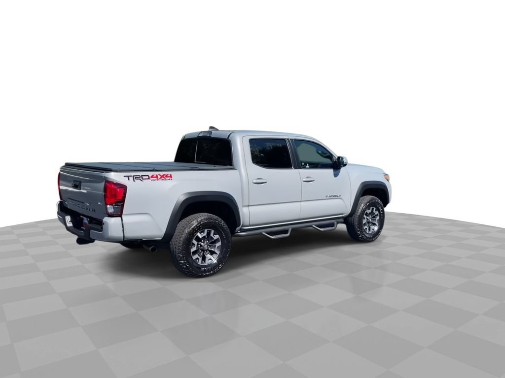 Used 2019 Toyota Tacoma TRD Off-Road AWD/4WD image 8