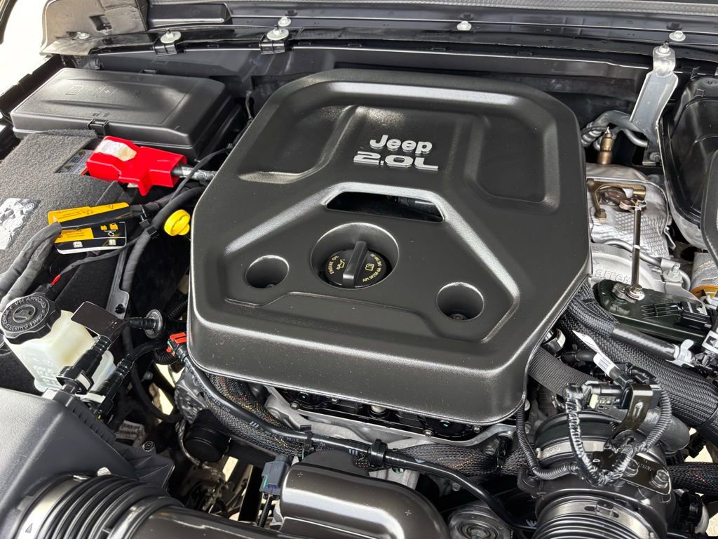 Used 2022 Jeep Wrangler Unlimited Rubicon w/ LED Lighting Group image 31