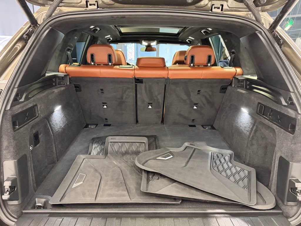 Used 2023 BMW X5 M50i w/ Executive Package image 26