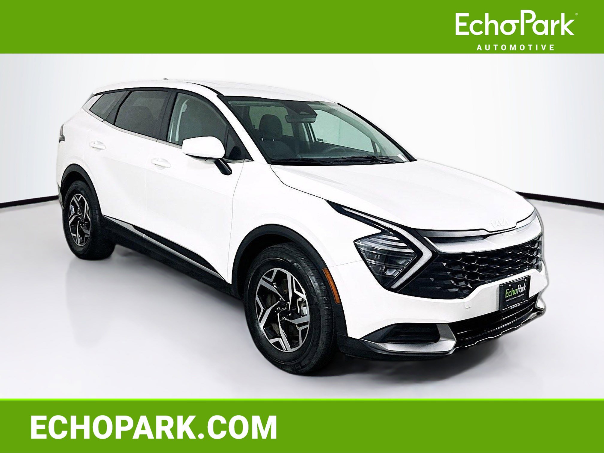 Used 2024 Kia Sportage LX image 1