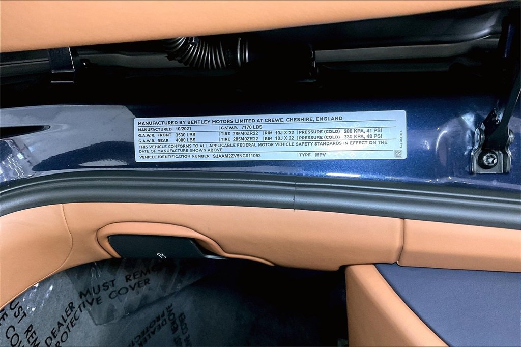 Used 2022 Bentley Bentayga image 35