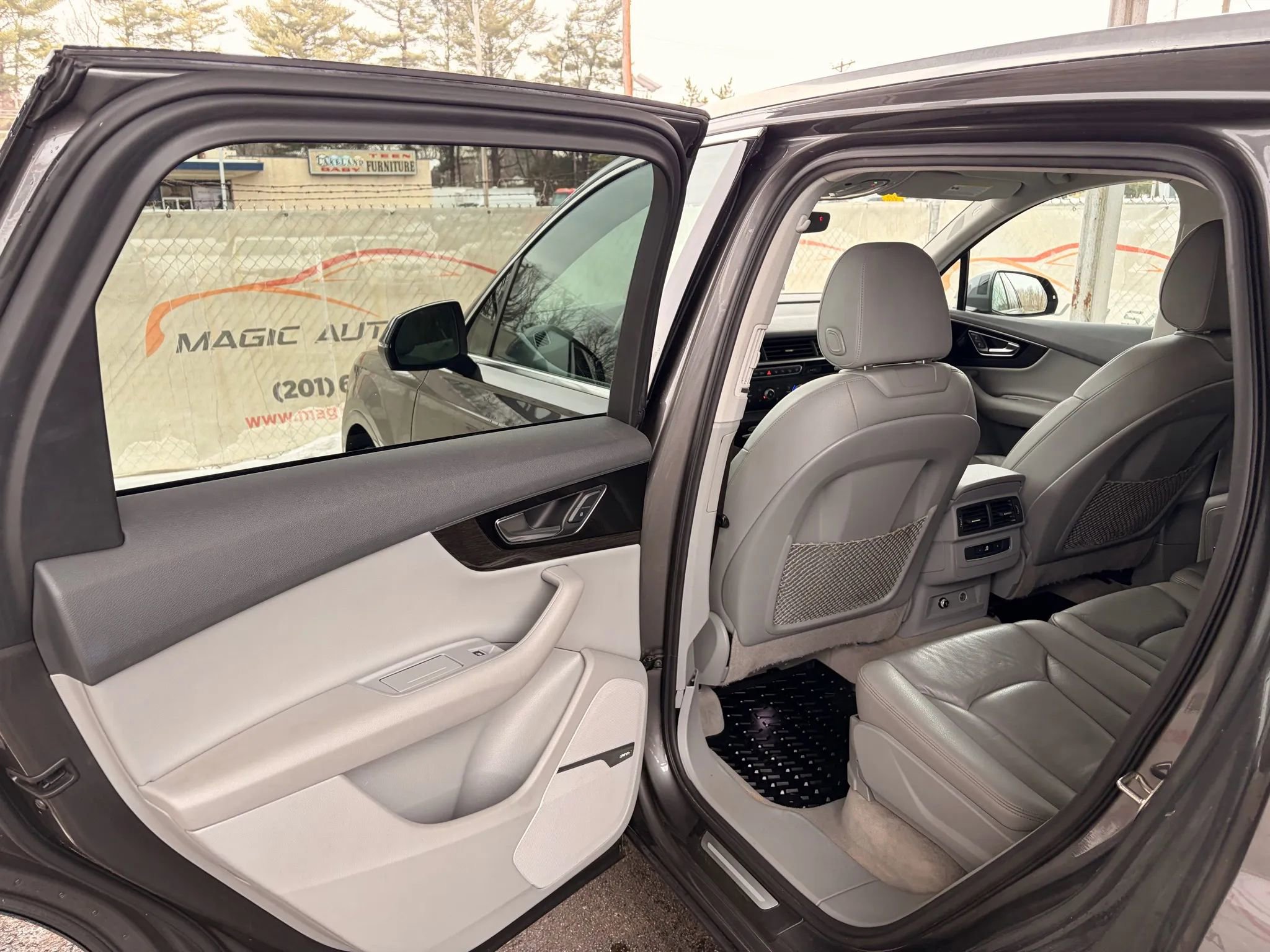 Used 2019 Audi Q7 3.0T Premium Plus w/ Premium Plus Package image 64