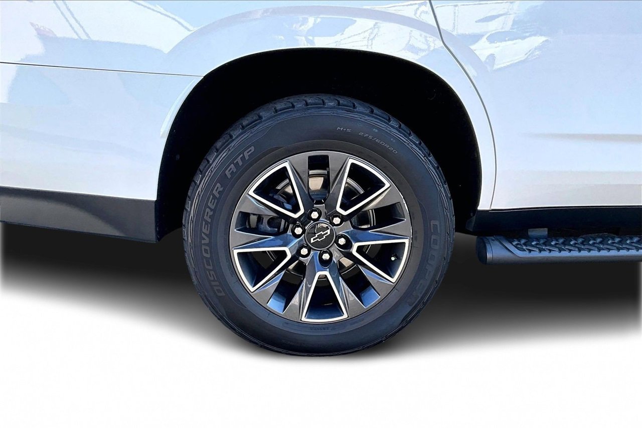 Used 2021 Chevrolet Tahoe Z71 w/ Rear Media and Nav Package image 37