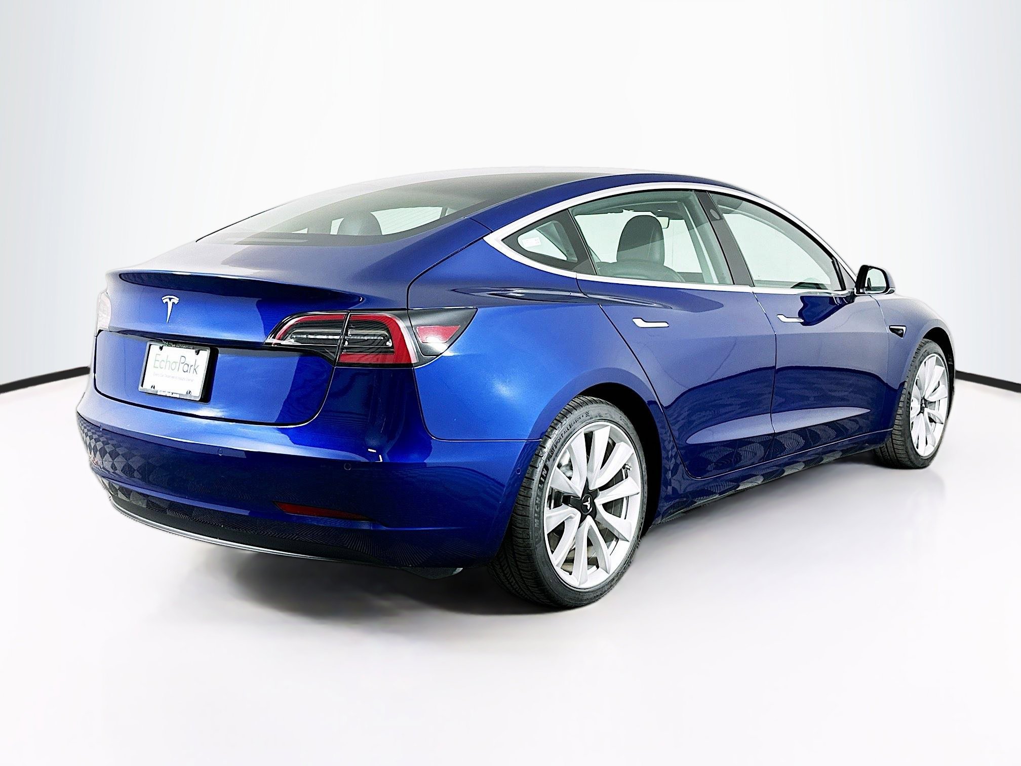Used 2020 Tesla Model 3 Standard Range Plus image 9