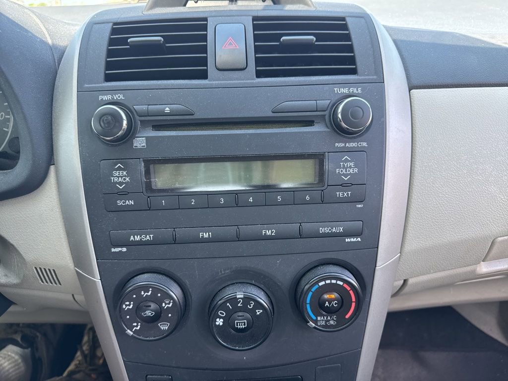 Used 2013 Toyota Corolla L image 11