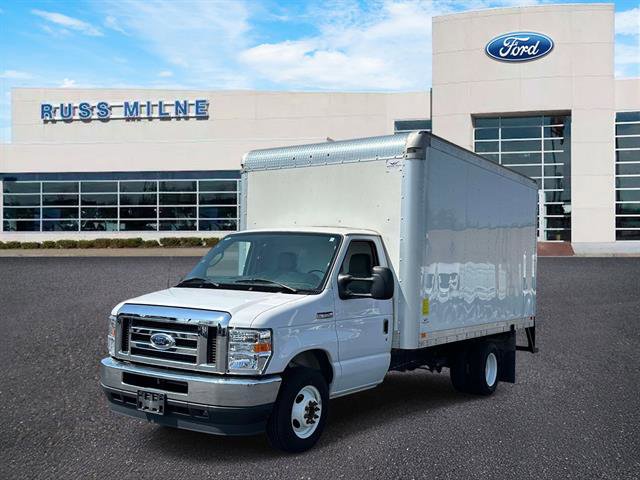 Used 2023 Ford E-350 and Econoline 350 Super Duty w/ Power Windows & Locks Group RWD image 6