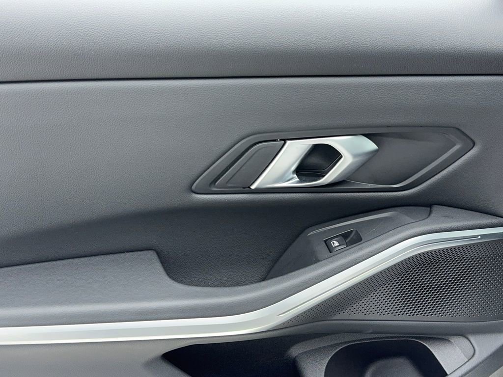 Used 2025 BMW 330i Sedan image 47