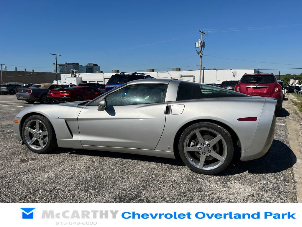 Used 2007 Chevrolet Corvette Coupe w/ Preferred Equipment Group RWD image 5