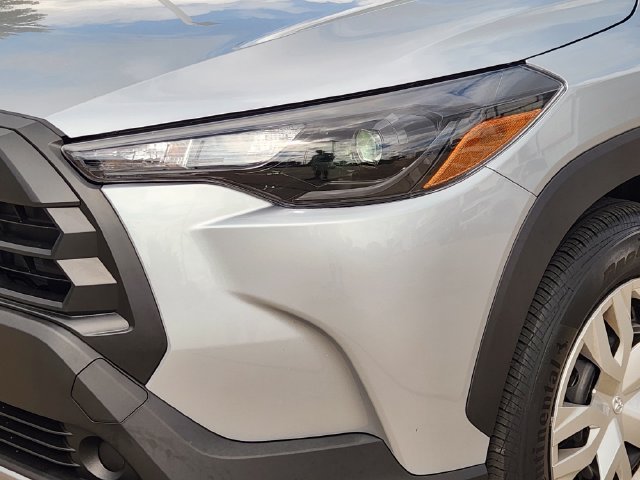 Used 2026 Toyota Corolla Cross L FWD image 6