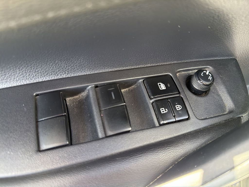 Used 2020 Toyota Corolla SE FWD image 15