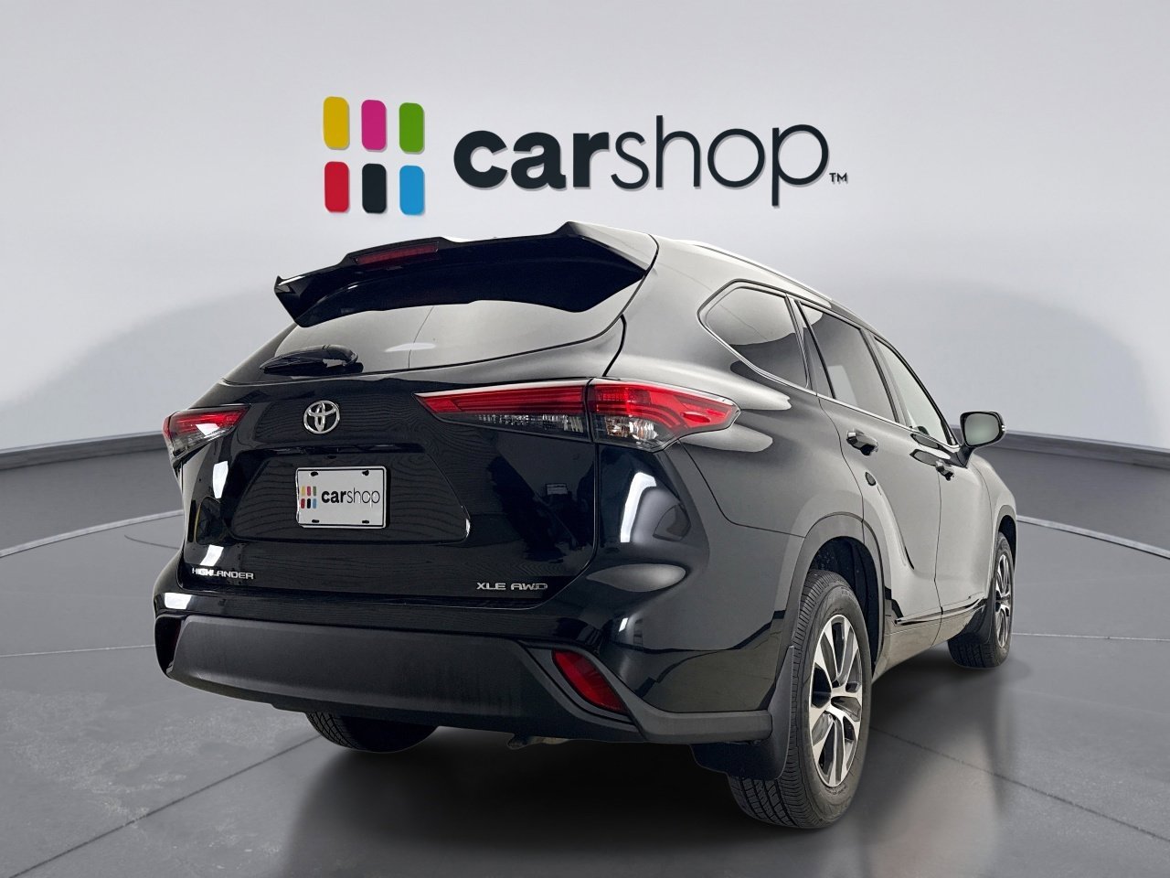 Used 2021 Toyota Highlander XLE image 5