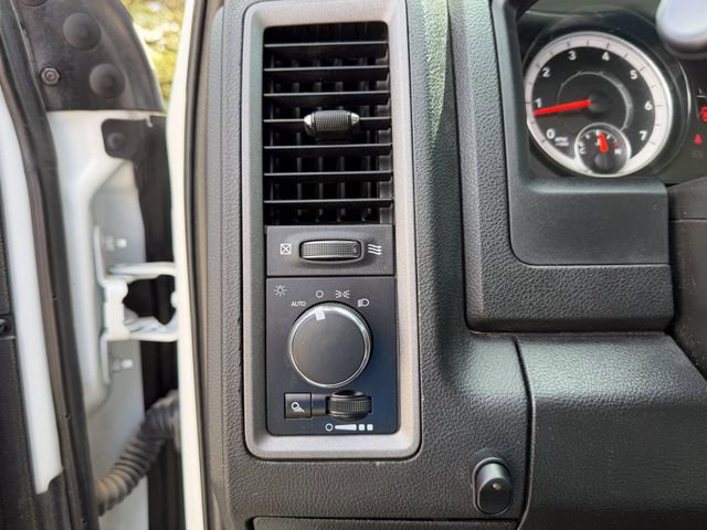 Used 2022 RAM 1500 Tradesman w/ Chrome Appearance Group image 10