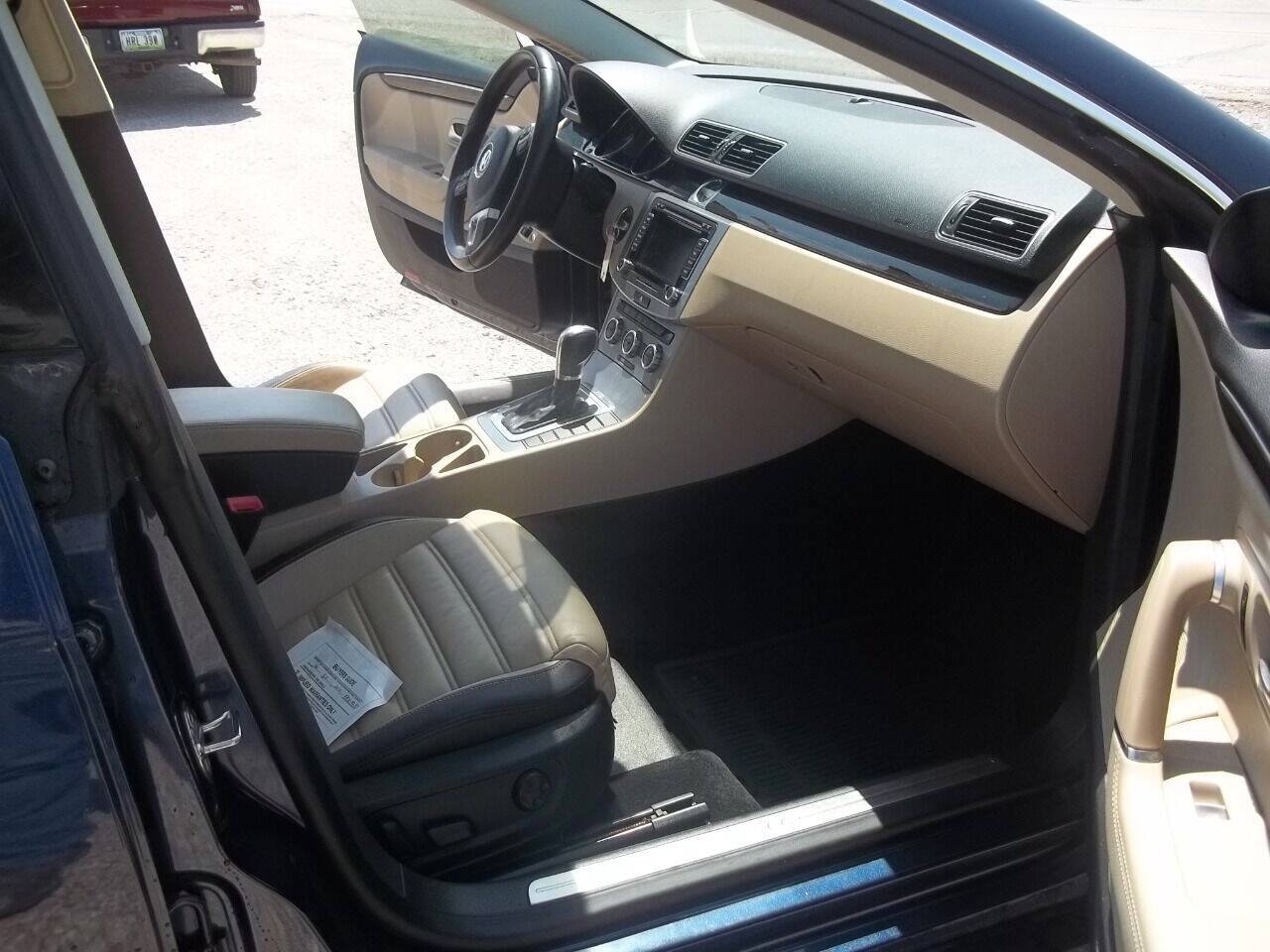 Used 2014 Volkswagen CC Executive FWD image 12