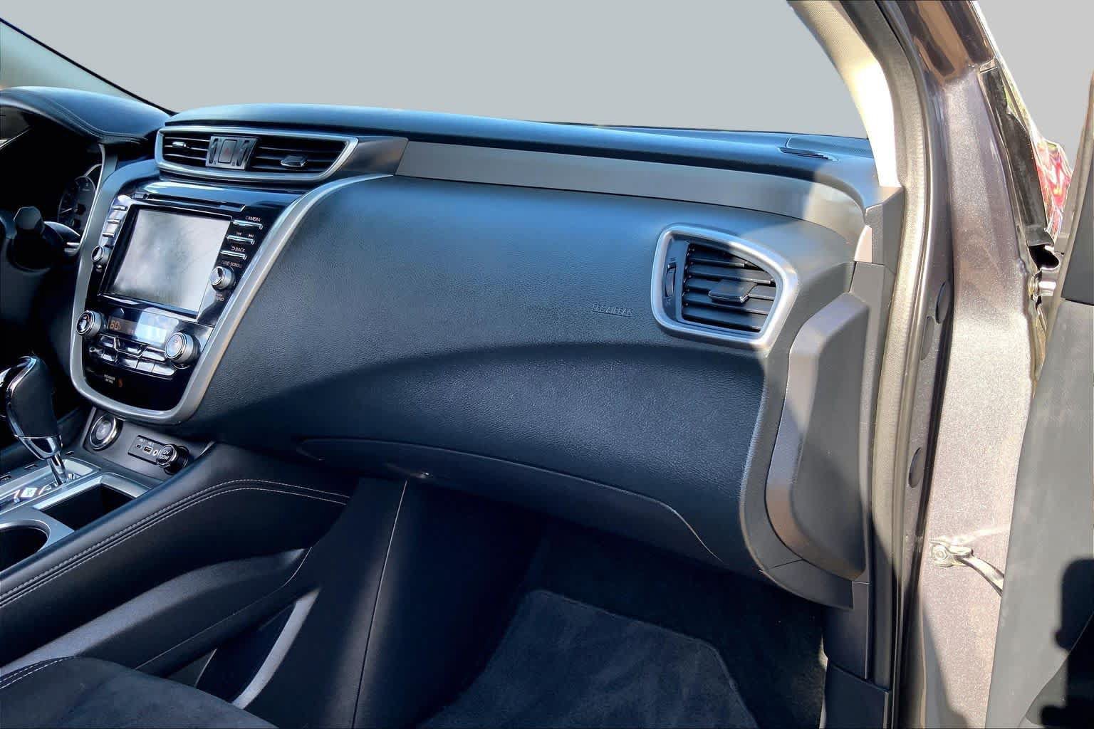 Used 2019 Nissan Murano SV FWD image 19