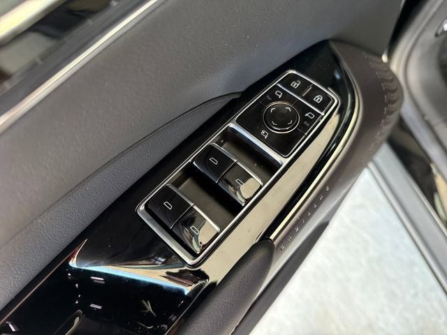 New 2026 Cadillac Lyriq Sport image 11