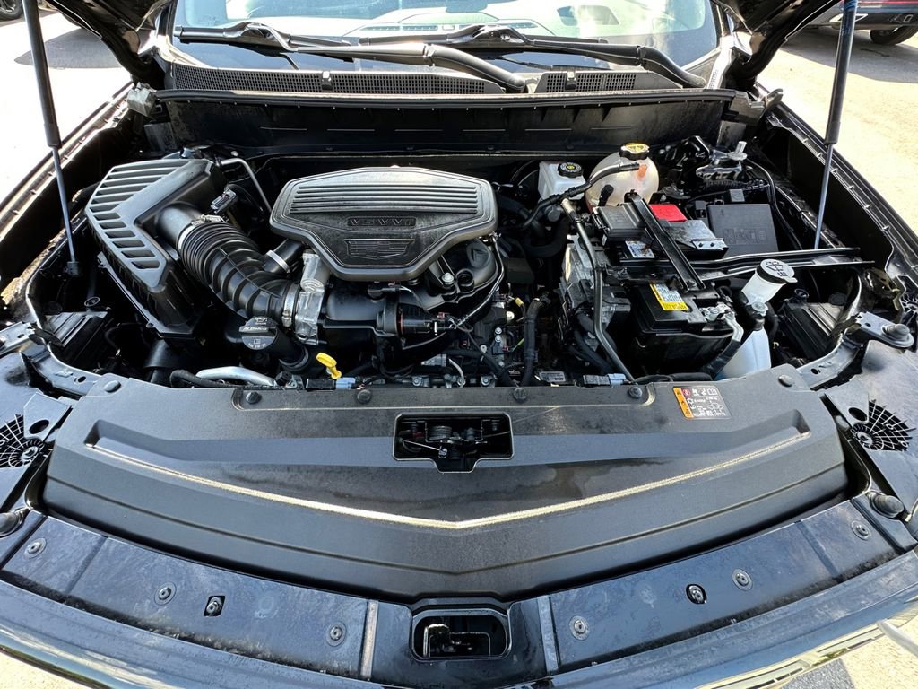 Used 2025 Cadillac XT6 Sport w/ Technology Package AWD/4WD image 29