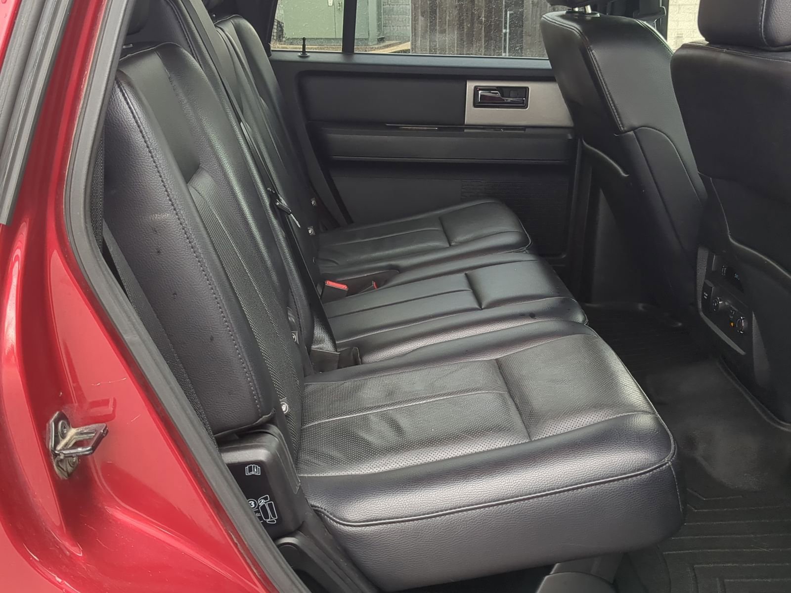 Used 2017 Ford Expedition Limited image 24