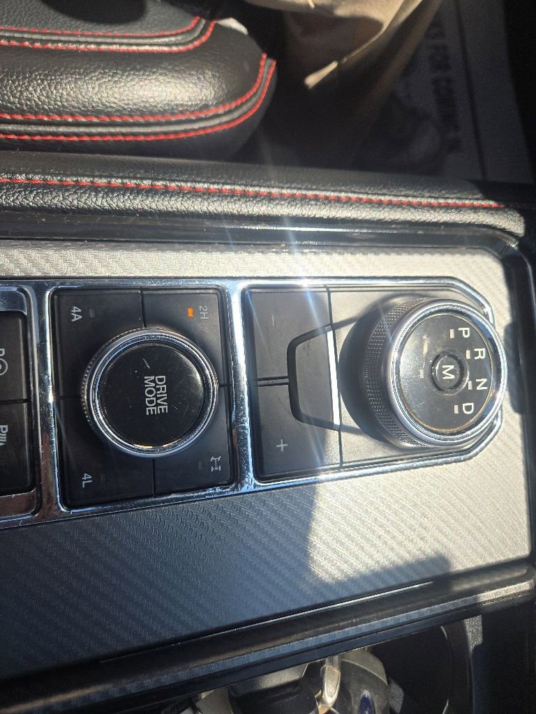Used 2019 Ford Expedition Limited w/ Equipment Group 303A AWD/4WD image 23