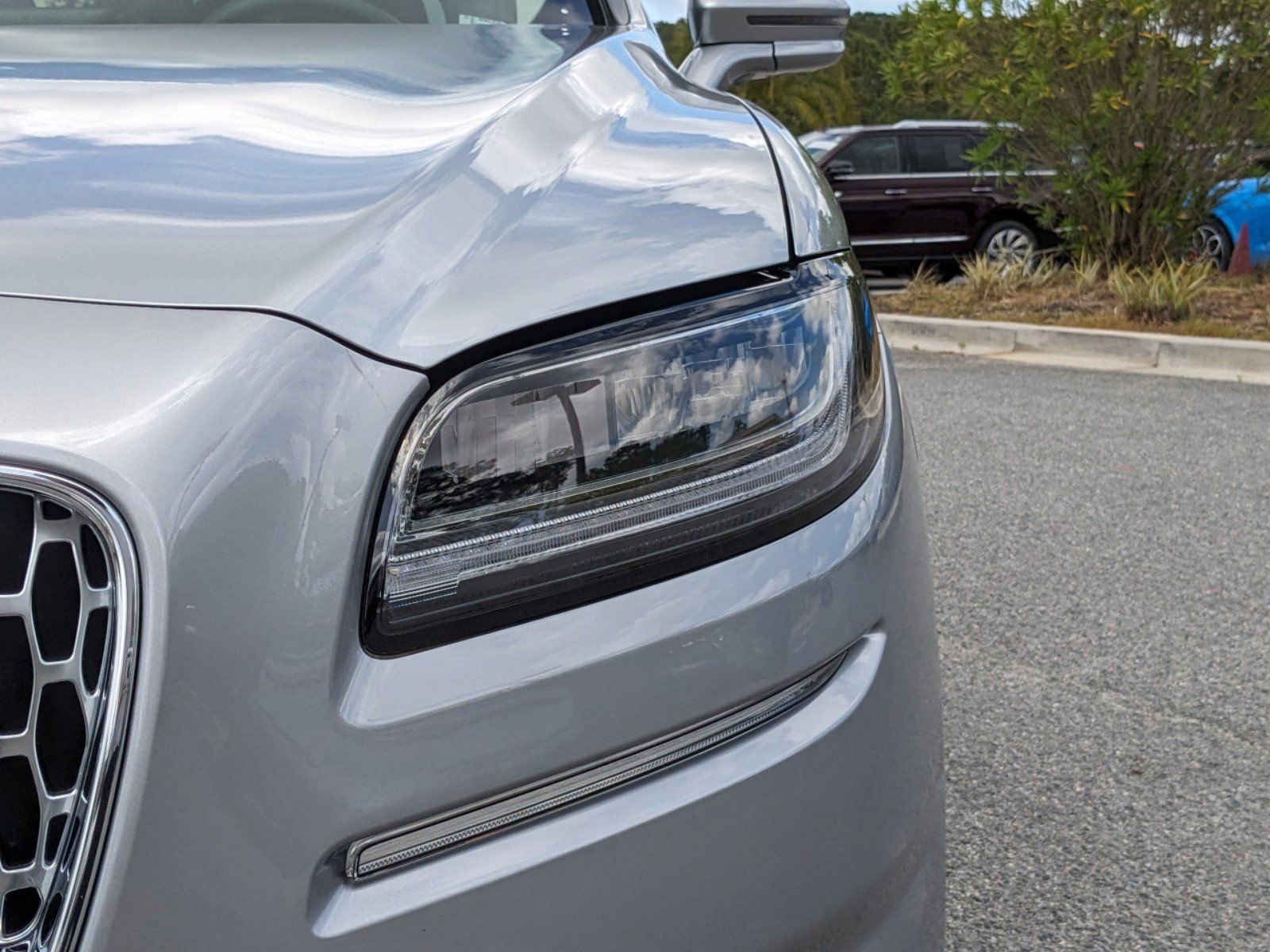 Certified 2023 Lincoln Nautilus Reserve w/ Equipment Group 201A image 13