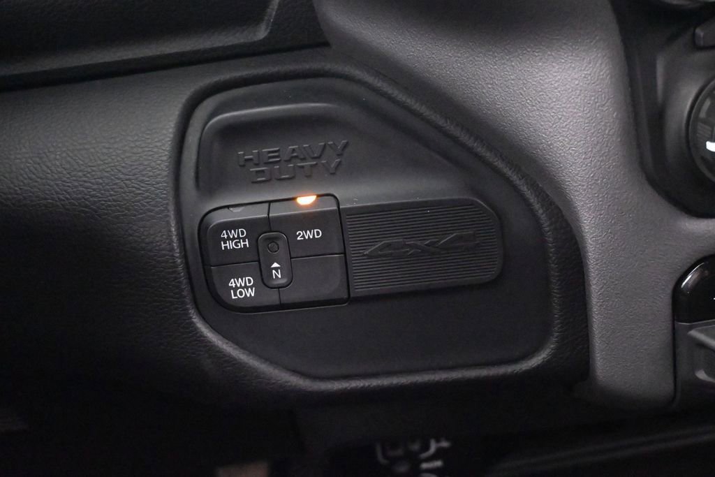 Used 2024 RAM 2500 Big Horn AWD/4WD image 35