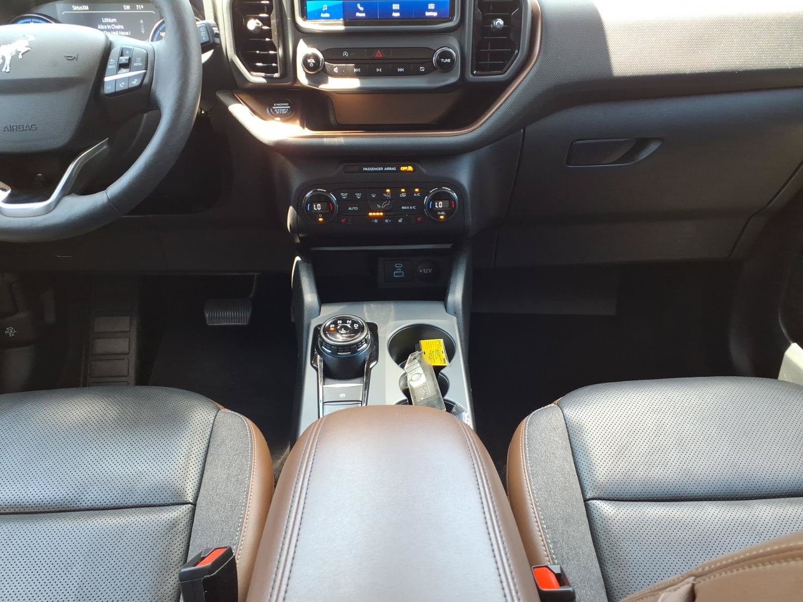 Used 2021 Ford Bronco Sport Outer Banks AWD/4WD image 18