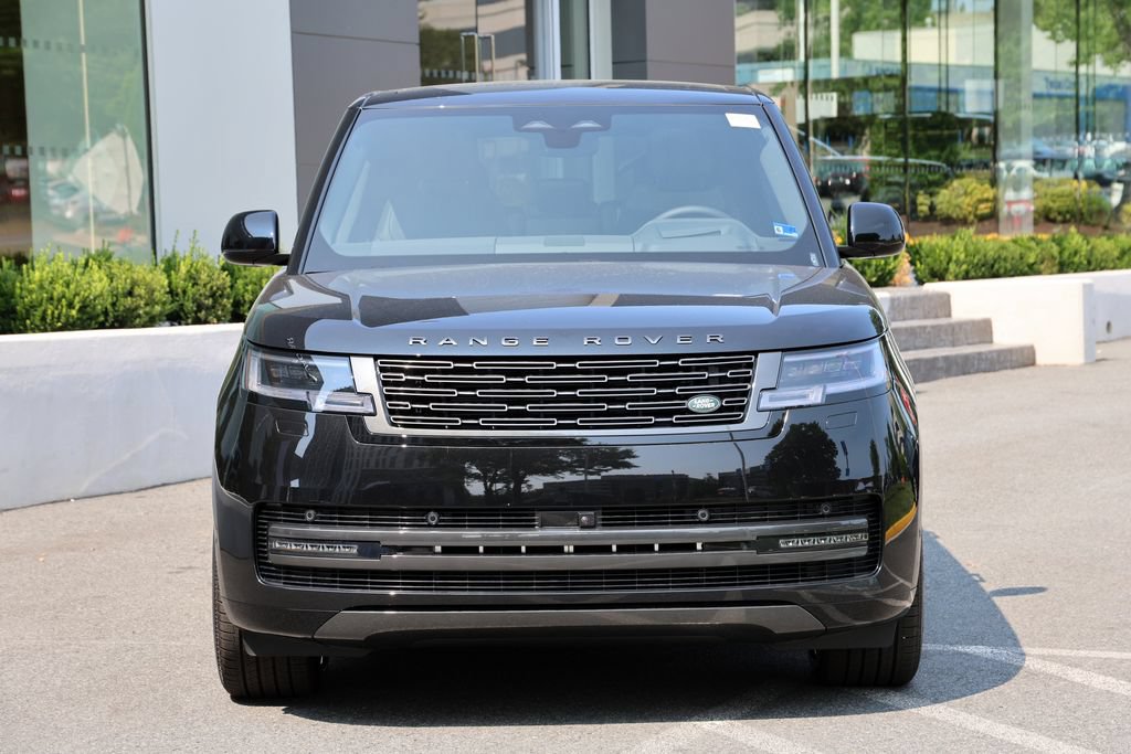 New 2026 Land Rover Range Rover Long Wheelbase SE AWD/4WD image 5