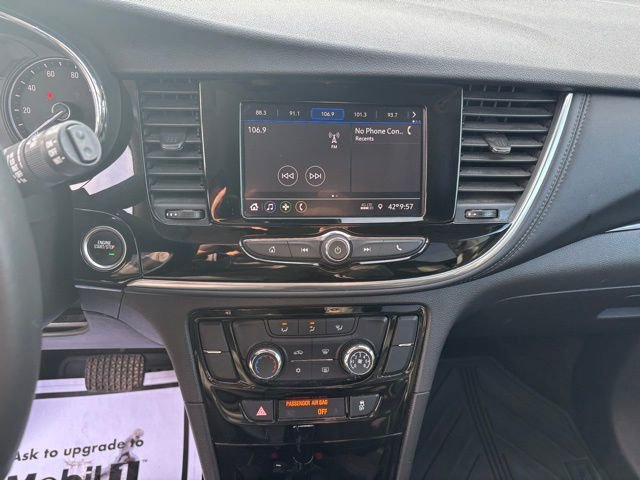 Used 2022 Buick Encore Preferred image 19