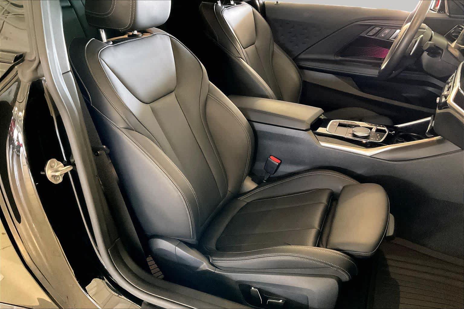 Used 2024 BMW 230i Coupe w/ Premium Package RWD image 8