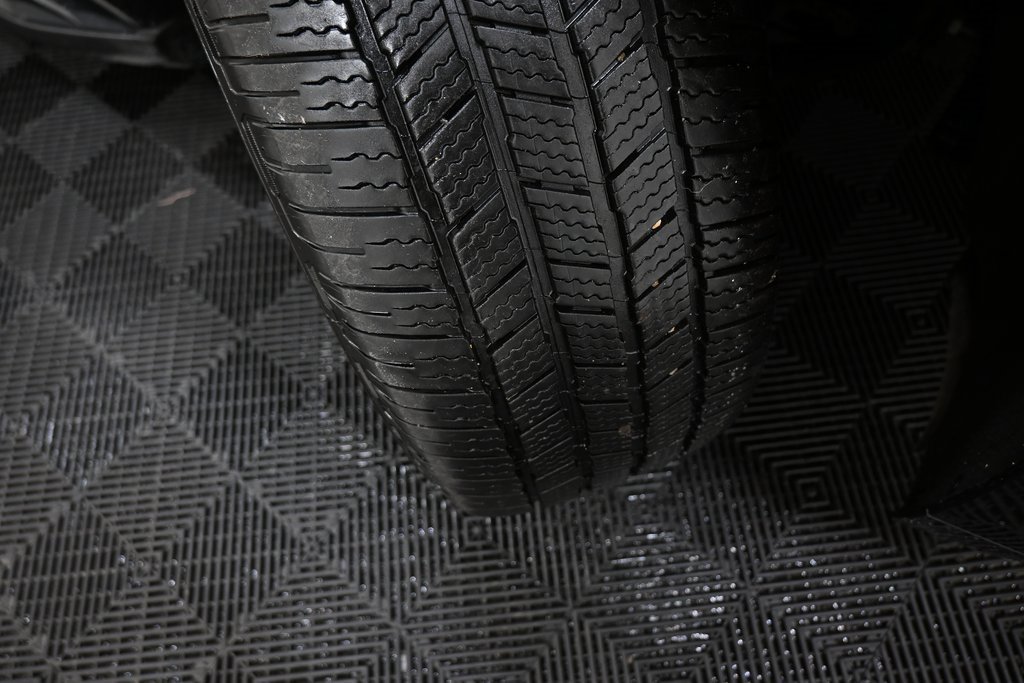 Used 2023 Cadillac Escalade ESV Sport Platinum image 21