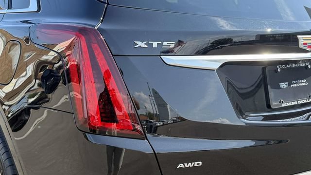 Certified 2025 Cadillac XT5 Premium Luxury w/ Technology Package AWD/4WD image 40