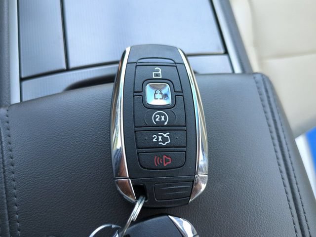 Used 2020 Lincoln MKZ Reserve w/ Elements Package FWD image 31