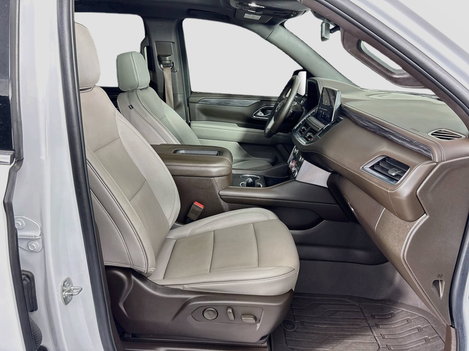 Used 2023 GMC Yukon SLT w/ SLT Luxury Package RWD image 31
