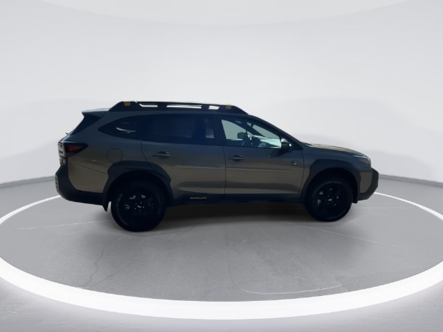 Used 2025 Subaru Outback Wilderness AWD/4WD image 9
