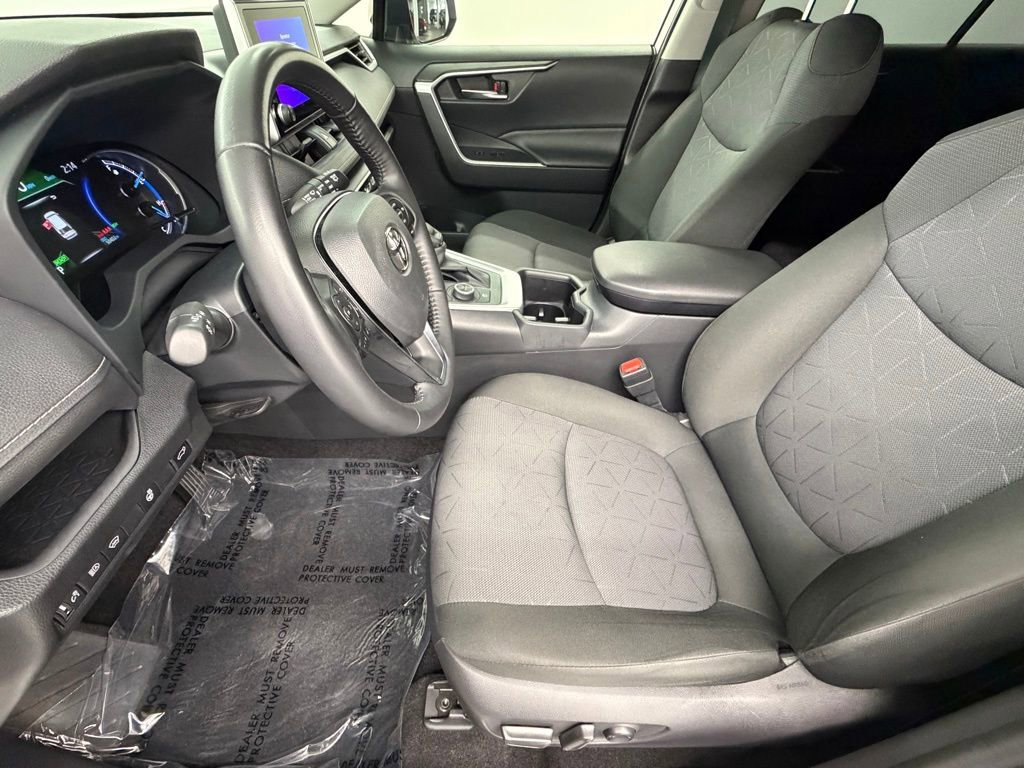 Certified 2025 Toyota RAV4 XLE w/ Convenience Package image 20