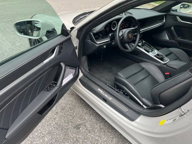 Used 2022 Porsche 911 Turbo S AWD/4WD image 5