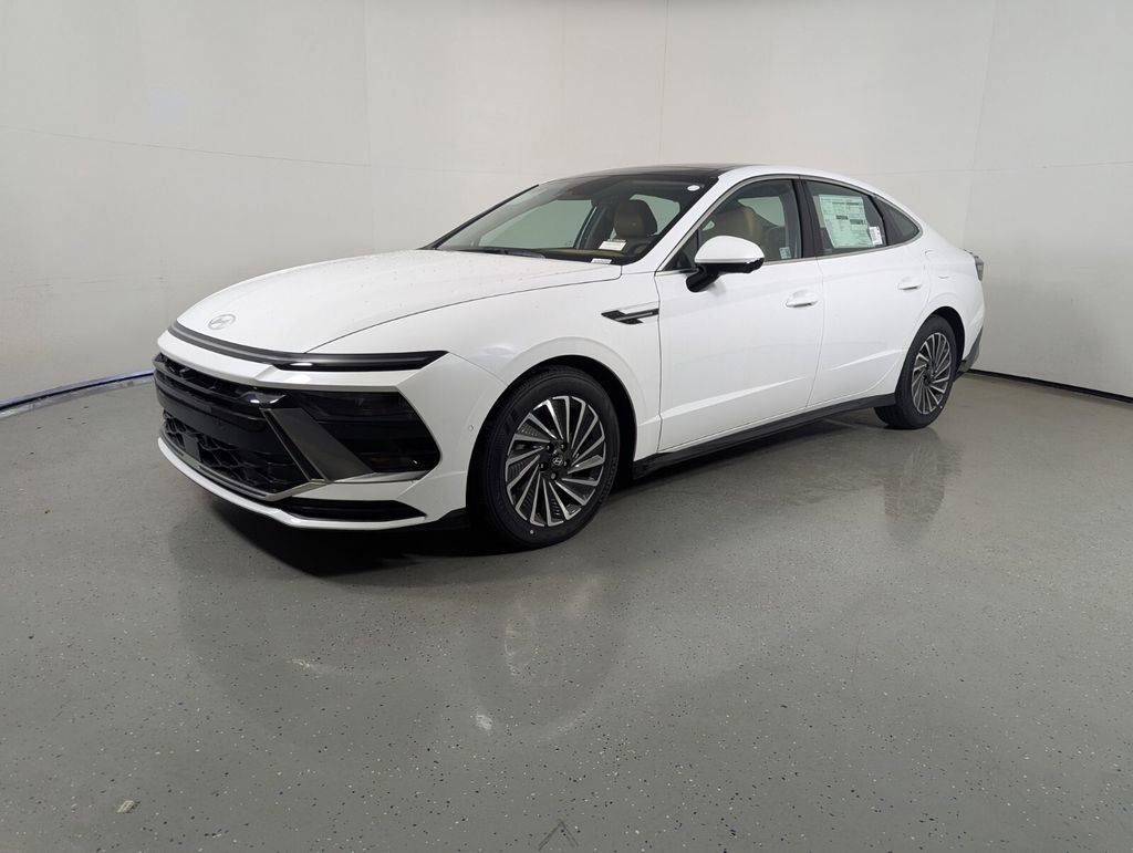 Certified 2025 Hyundai Sonata Limited image 3