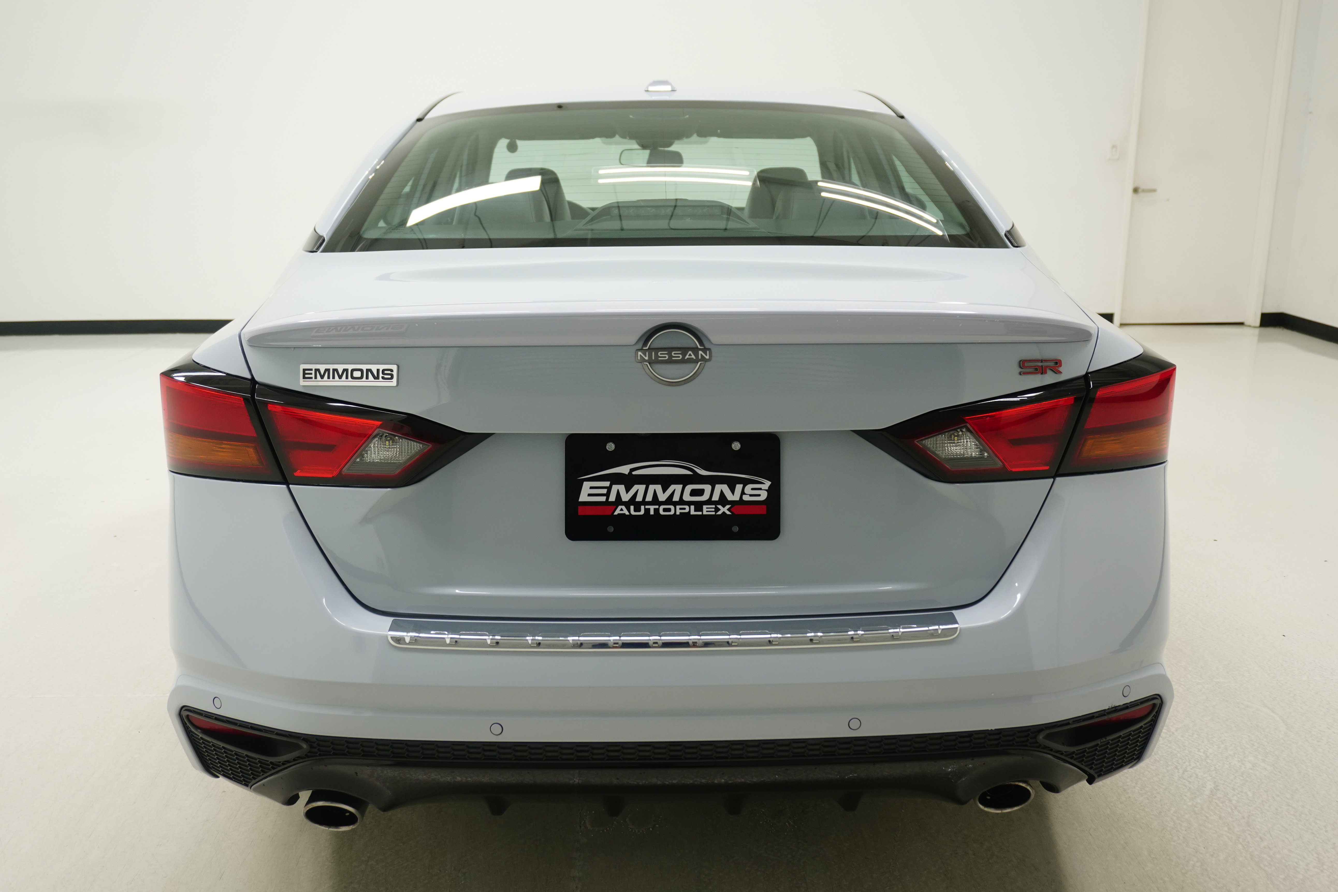 Used 2023 Nissan Altima 2.5 SR w/ SR Premium Package FWD image 5
