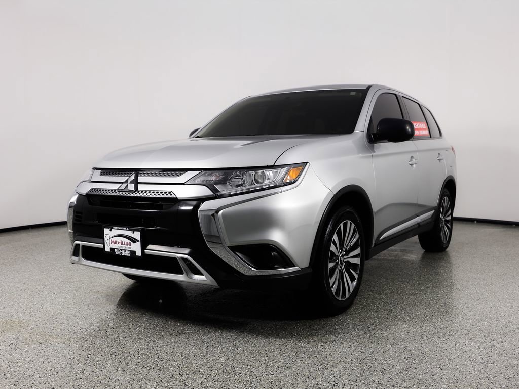Used 2020 Mitsubishi Outlander ES image 3